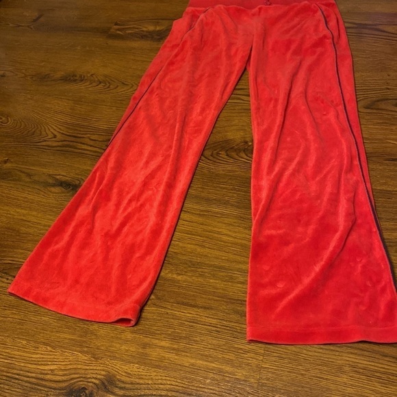 🌷 Tommy Hilfiger 🌷 Red Velour Straight Flare Leg Lounge Pants - Picture 2 of 10